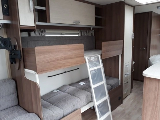                          Przyczepa kempingowa Lunar Venus 620 - zdjęcie 2
                        