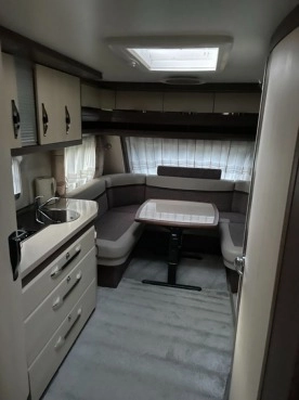                         Przyczepa kempingowa Hobby 650 KFU Prestige, rok 2017 - zdjęcie 4
                        