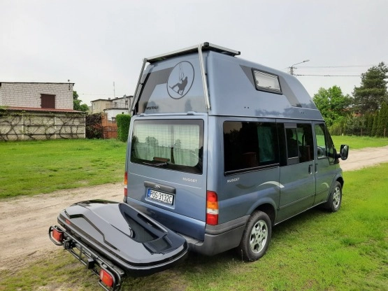                         Kamper Ford Transit Nugget Westfalia - zdjęcie 2
                        