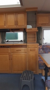                         Hobby 495 Excellent UFE w świetnym stanie - zdjęcie 9
                        