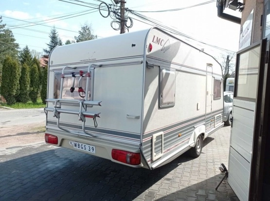                         Przyczepa kempingowa LMC Luxus 490 - zdjęcie 2
                        