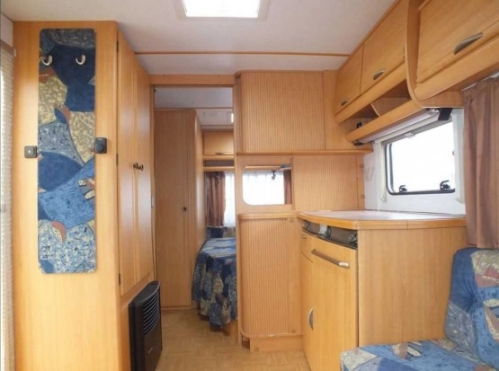                         Przyczepa kempingowa LMC Luxus 490 - zdjęcie 3
                        