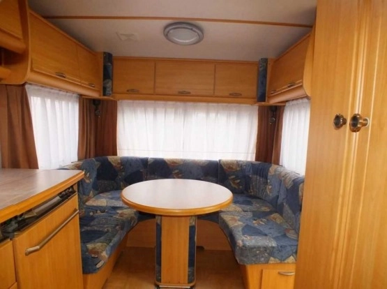                         Przyczepa kempingowa LMC Luxus 490 - zdjęcie 8
                        