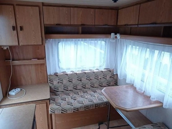                         Przyczepa kempingowa Burstner Club  - zdjęcie 4
                        