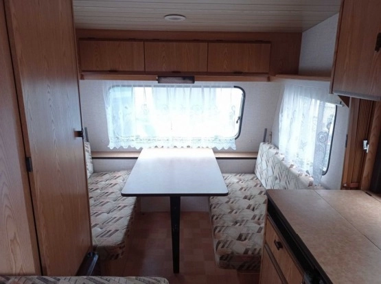                         Przyczepa kempingowa Burstner Club  - zdjęcie 7
                        