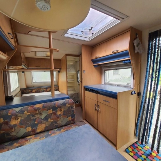                         Przyczepa kempingowa Hobby 440 - zdjęcie 3
                        