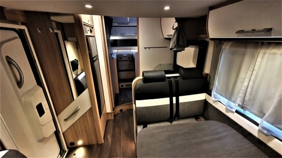                         Sunlight T68 jak NOWY - zdjęcie 12
                        