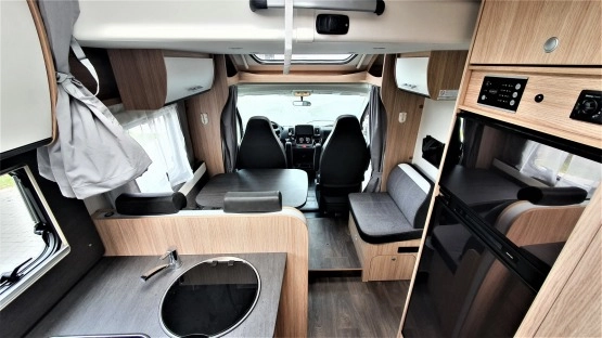                         Sunlight T68 jak NOWY - zdjęcie 14
                        