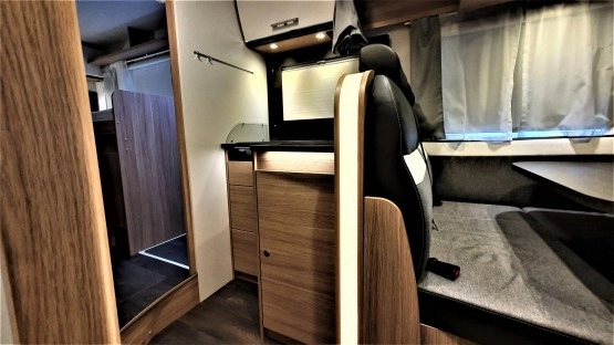                         Sunlight T68 jak NOWY - zdjęcie 6
                        