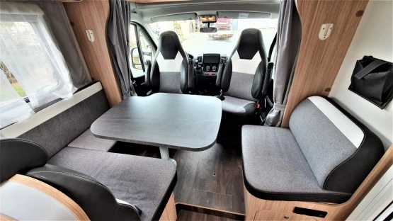                         Sunlight T68 jak NOWY - zdjęcie 8
                        