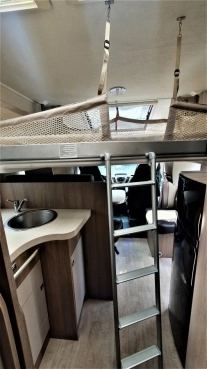                         Ford Challenger Genesis 288 EB - zdjęcie 19
                        