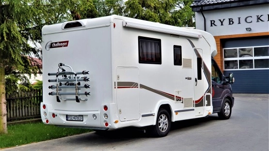                         Ford Challenger Genesis 288 EB - zdjęcie 2
                        