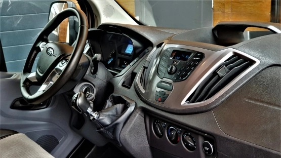                         Ford Challenger Genesis 288 EB - zdjęcie 5
                        