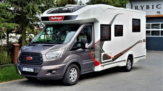                         Ford Challenger Genesis 288 EB - zdjęcie 9
                        