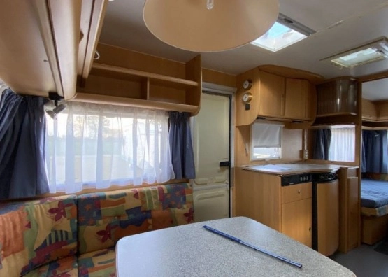                         Dethleffs Camper 470 z przedsionkiem Isabella  - zdjęcie 12
                        