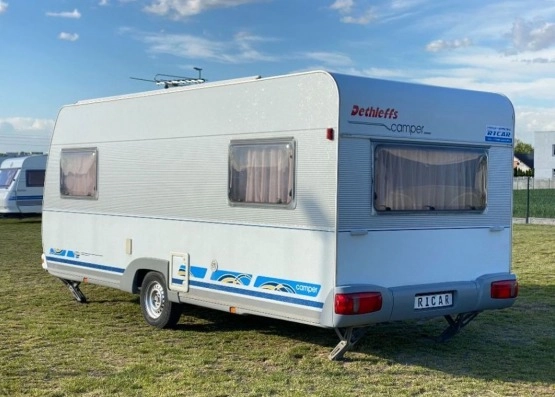                         Dethleffs Camper 470 z przedsionkiem Isabella  - zdjęcie 18
                        