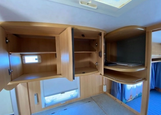                         Dethleffs Camper 470 z przedsionkiem Isabella  - zdjęcie 19
                        