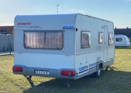                         Dethleffs Camper 470 z przedsionkiem Isabella  - zdjęcie 3
                        