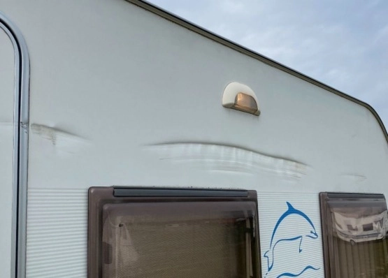                         Przyczepa kempingowa Burstner Fliper 460 TL  - zdjęcie 20
                        