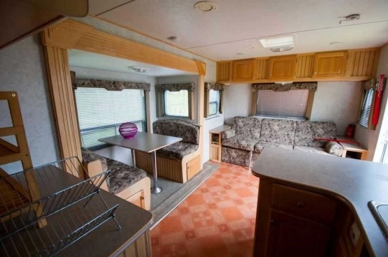                         Przyczepa kempingowa Trail-Bay - zdjęcie 2
                        