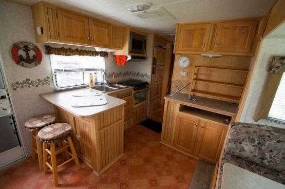                         Przyczepa kempingowa Trail-Bay - zdjęcie 3
                        