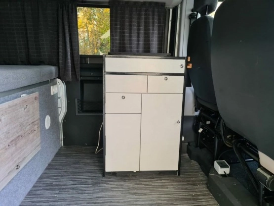                         Peugeot boxer mini kamper - zdjęcie 4
                        
