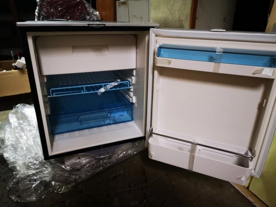                         Nowa lodówka Dometic na 12V - kamper, przyczepa - zdjęcie 1
                        