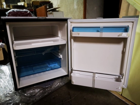                         Nowa lodówka Dometic na 12V - kamper, przyczepa - zdjęcie 3
                        