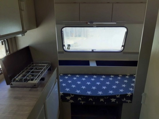                         Przyczepa kempingowa Burstner 3804 - zdjęcie 3
                        