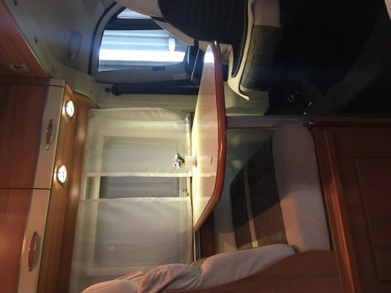                         SPRZEDAM KAMPERA RAPIDO V56 . - zdjęcie 10
                        