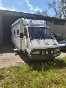                         Kamper Renault B90 - zdjęcie 2
                        