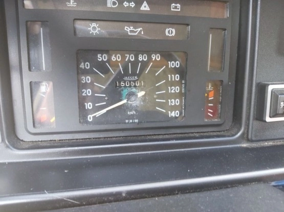                         Kamper Renault B90 - zdjęcie 8
                        