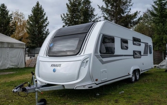                         Przyczepa kempingowa Knaus SÜDWIND 750 UDF - zdjęcie 2
                        