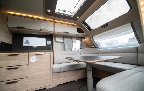                         Przyczepa kempingowa Knaus SÜDWIND 750 UDF - zdjęcie 4
                        