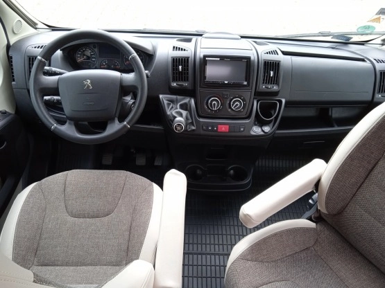                         KamperVan KNAUS VanTourer 600D HAK Prysznic Solar TV j. NOWY - zdjęcie 10
                        