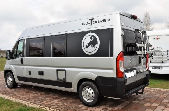                         KamperVan KNAUS VanTourer 600D HAK Prysznic Solar TV j. NOWY - zdjęcie 4
                        