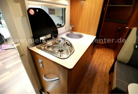                         Weinsberg DG 700 wersja zimowa Camper z mnóstwem dodatków okazja 1 właściciel od nowości pełny pakiet 2015 - zdjęcie 5
                        