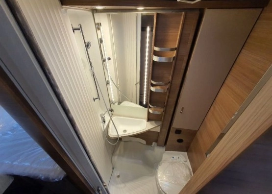                         KNAUS Live I 650 MEG - zdjęcie 17
                        