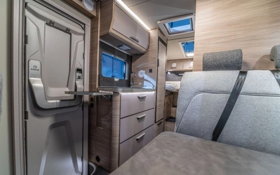                         KNAUS VAN TI PLUS 650 MEG PLATINUM SELECTION, 4x4 - zdjęcie 11
                        