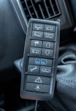                         KNAUS Sky Wave 650 MF   - zdjęcie 12
                        