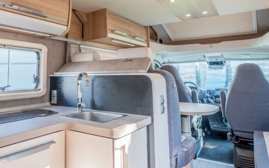                         KNAUS Sky Wave 650 MF   - zdjęcie 8
                        