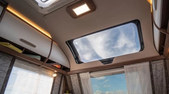                         KNAUS Sport 500 UF Silver Selection - zdjęcie 5
                        