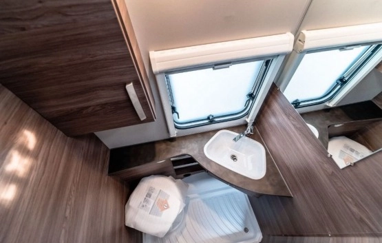                         KNAUS 500 QDK    - zdjęcie 2
                        