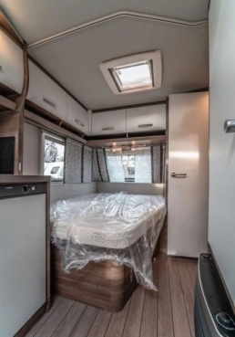                         KNAUS 450 FU - zdjęcie 10
                        