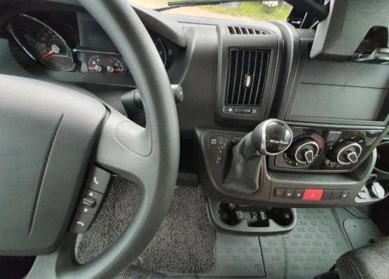                         KNAUS Live I 700 MEG - zdjęcie 7
                        