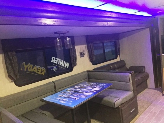                         Nowa najlepiej ocieplona przyczepa Alpha Wolf 26DBH 2020r - zdjęcie 7
                        