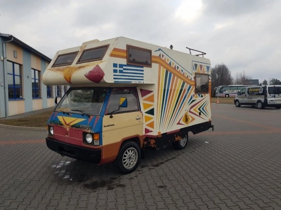                         1985 Mitsubishi L300 - zdjęcie 4
                        