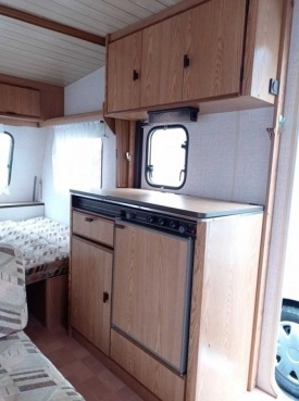                         Przyczepa kempingowa Burstner Club - zdjęcie 6
                        