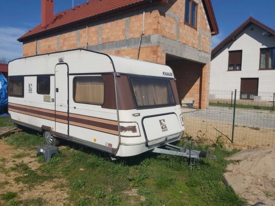                         Przyczepa kempingowa KNAUS Azur - zdjęcie 3
                        