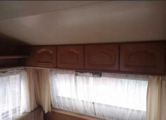                         Przyczepa kempingowa KNAUS Azur - zdjęcie 7
                        